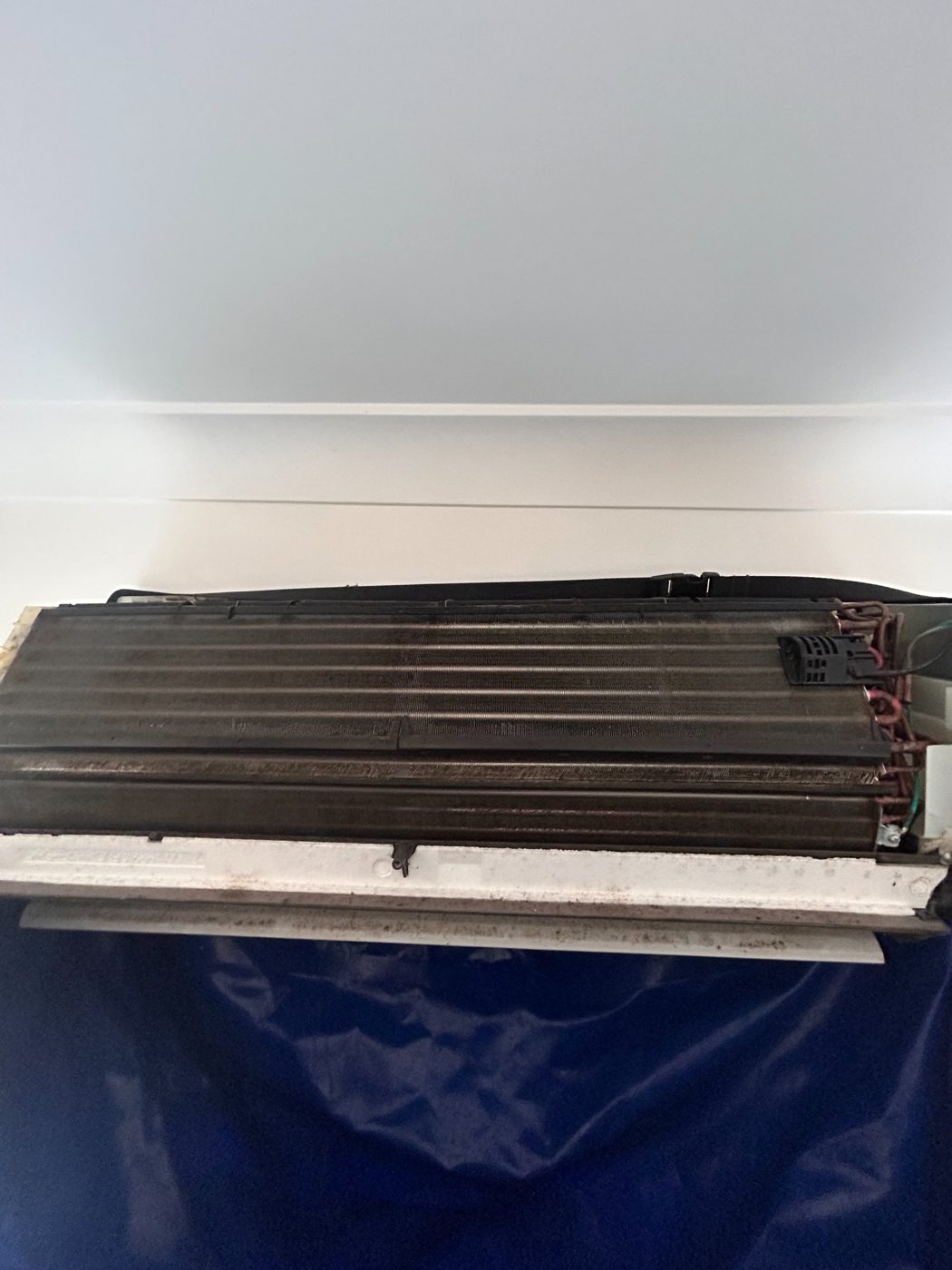Air conditioning service & clean — HR Air, Newcastle & Hunter